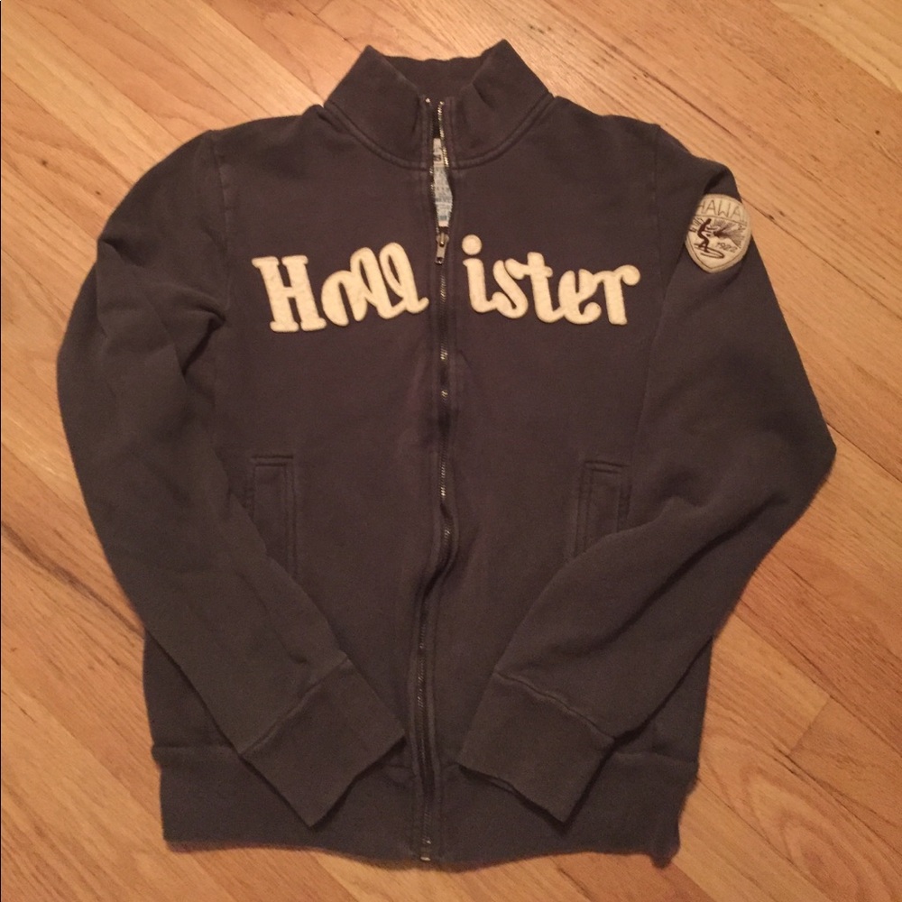 Hollister Navy Blue Full-Zip Sweatshirt with Cream Logo